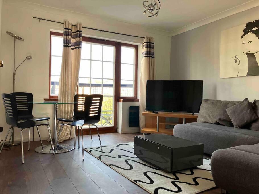 My Waterfront Apartment, Views Over Water Of Leith Edimburgo Exterior foto